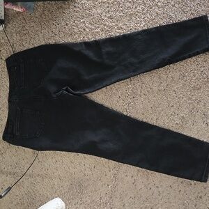 1822 Black High-Waisted Jeans